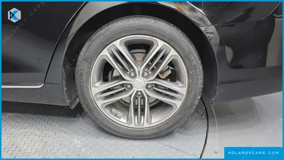 HYUNDAI GRANDEUR 3.0 EXCLUSIVE
