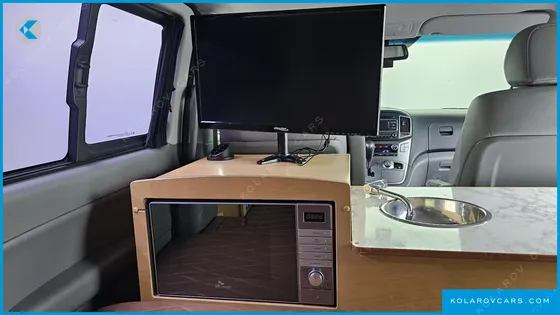 HYUNDAI STAREX 4WD CAMPING CAR