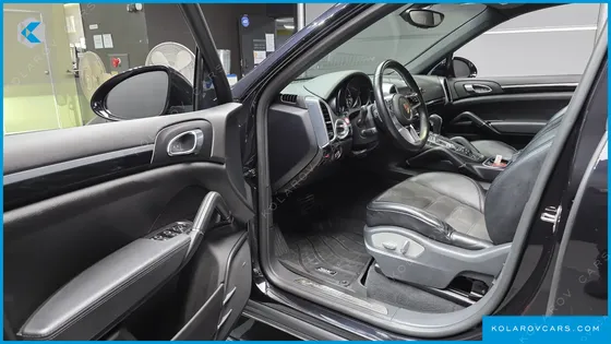 PORSCHE CAYENNE 3.0 DIESEL PLATIUM EDITION