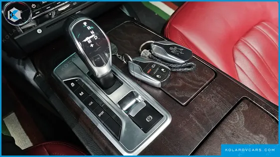 MASERATI GHIBLI 3.0S Q4