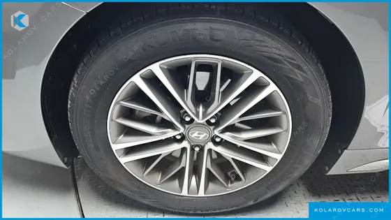 HYUNDAI GRANDEUR 2.4 PREMIUM