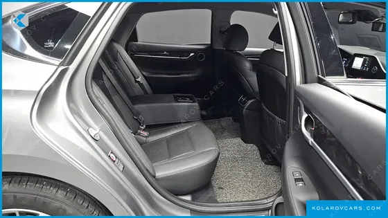 HYUNDAI GRANDEUR 2.4 PREMIUM