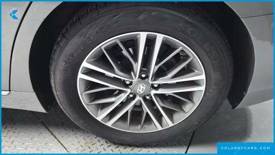 HYUNDAI GRANDEUR 2.4 PREMIUM