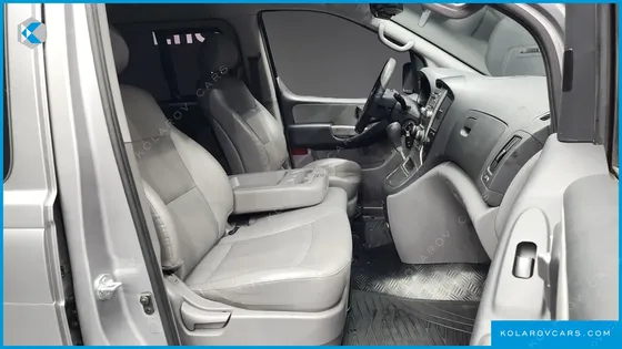 HYUNDAI STAREX 12-SEATER WAGON