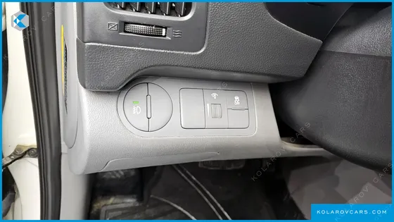 HYUNDAI STAREX 3-SEATER VAN