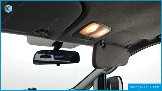 HYUNDAI STAREX 3-SEATER VAN
