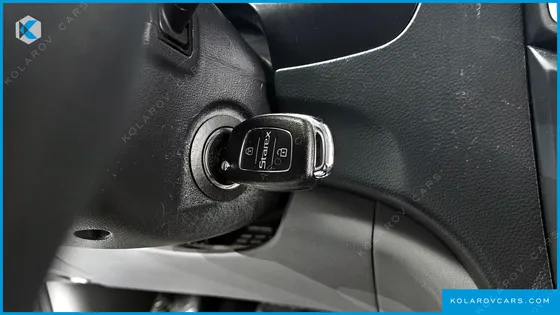 HYUNDAI STAREX 3-SEATER VAN