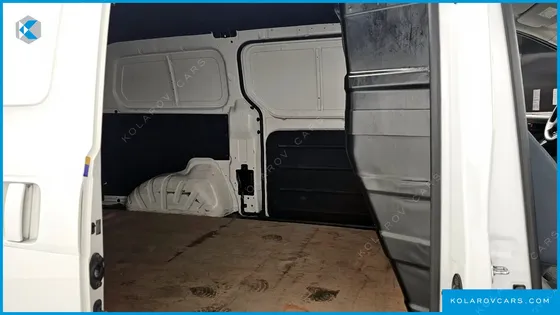 HYUNDAI STAREX 3-SEATER VAN