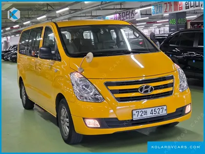 HYUNDAI STAREX 12-SEATER WAGON