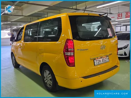 HYUNDAI STAREX 12-SEATER WAGON
