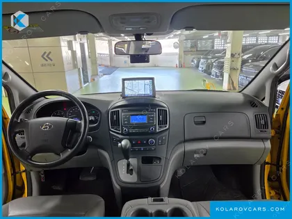 HYUNDAI STAREX 12-SEATER WAGON