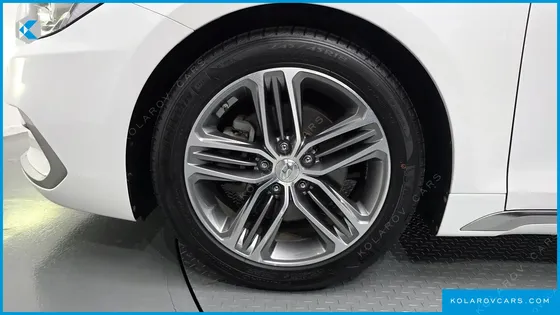 HYUNDAI GRANDEUR 2.4 PREMIUM