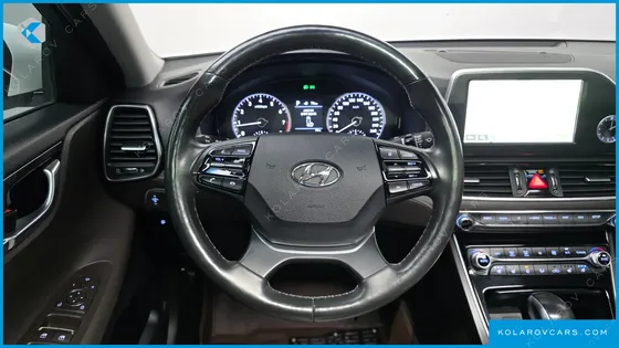 HYUNDAI GRANDEUR 2.4 PREMIUM