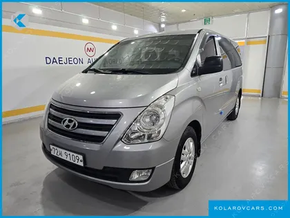 HYUNDAI STAREX 12-SEATER WAGON