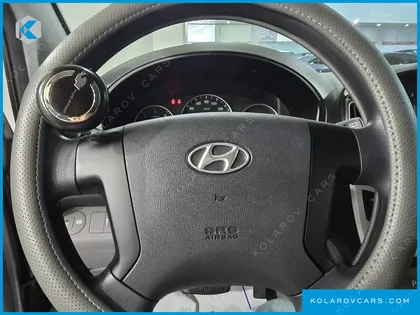 HYUNDAI STAREX 12-SEATER WAGON