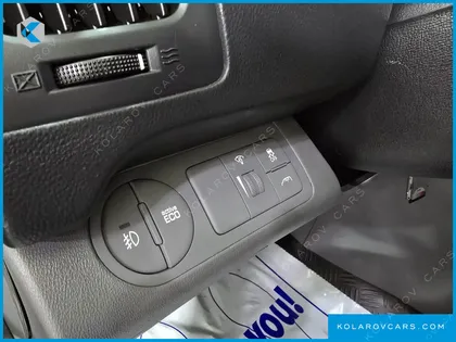 HYUNDAI STAREX 12-SEATER WAGON