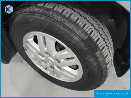 HYUNDAI STAREX 12-SEATER WAGON
