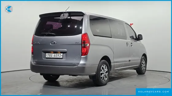HYUNDAI STAREX 4WD 11-SEATER WAGON