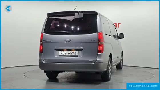 HYUNDAI STAREX 4WD 11-SEATER WAGON