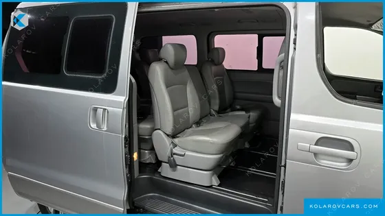 HYUNDAI STAREX 4WD 11-SEATER WAGON