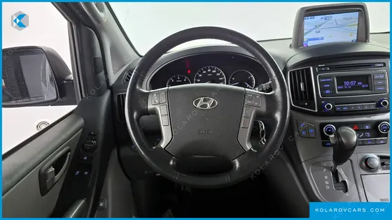 HYUNDAI STAREX 4WD 11-SEATER WAGON