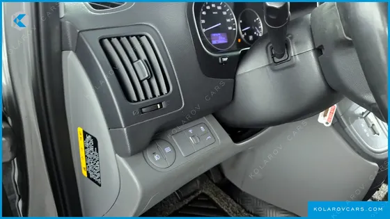 HYUNDAI STAREX 4WD 11-SEATER WAGON