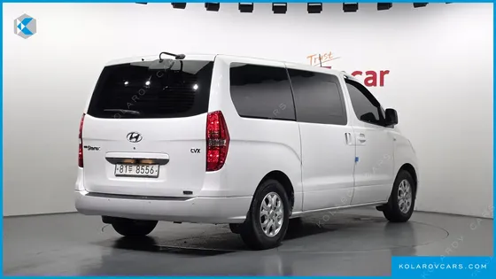 HYUNDAI STAREX 5-SEATER VAN
