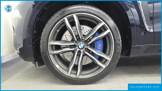 BMW X6M 4.4