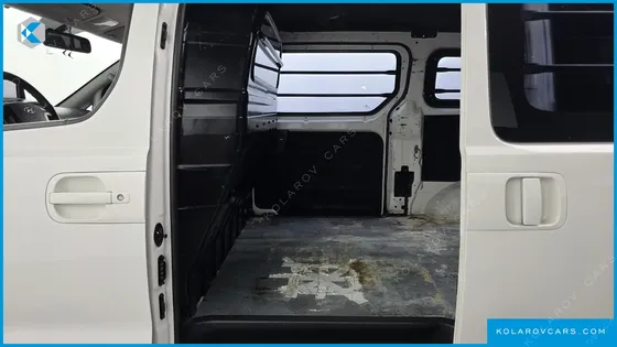 HYUNDAI STAREX 3-SEATER VAN