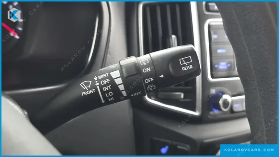 HYUNDAI STAREX 3-SEATER VAN