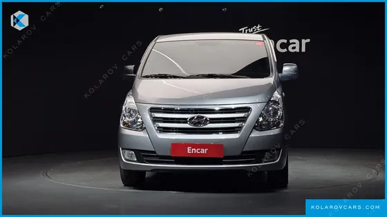HYUNDAI STAREX 5-SEATER VAN