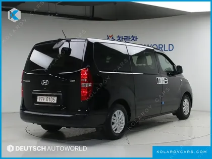 HYUNDAI STAREX 5-SEATER VAN