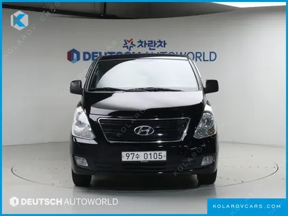 HYUNDAI STAREX 5-SEATER VAN