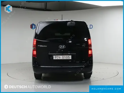 HYUNDAI STAREX 5-SEATER VAN