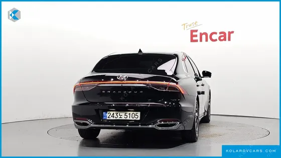 HYUNDAI GRANDEUR LE BLANC