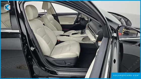 HYUNDAI GRANDEUR LE BLANC