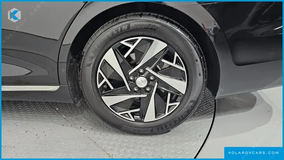 HYUNDAI GRANDEUR LE BLANC