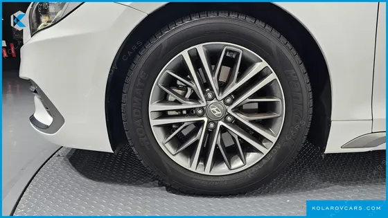 HYUNDAI GRANDEUR 2.4 PREMIUM