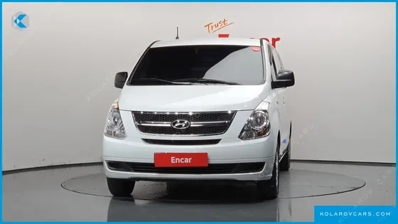 HYUNDAI STAREX 5-SEATER VAN
