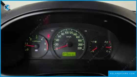 HYUNDAI STAREX 5-SEATER VAN
