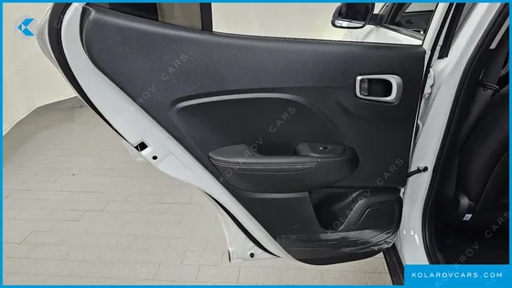 HYUNDAI VENUE 1,6 PREMIUM