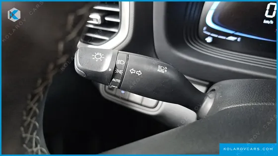 HYUNDAI VENUE 1,6 PREMIUM