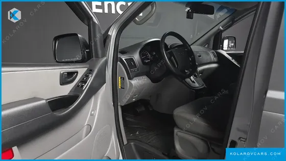 HYUNDAI STAREX 4WD 12-SEATER WAGON