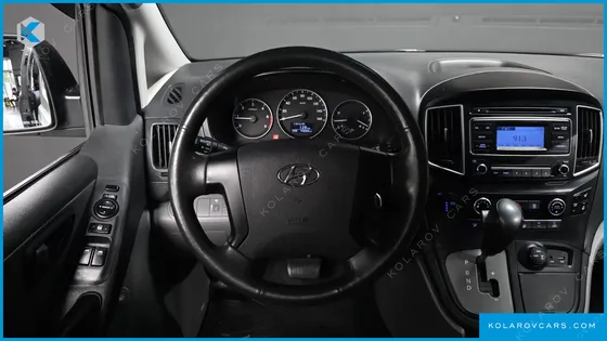HYUNDAI STAREX 4WD 12-SEATER WAGON