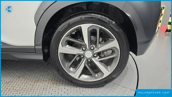 HYUNDAI KONA 1.6 TURBO 2WD