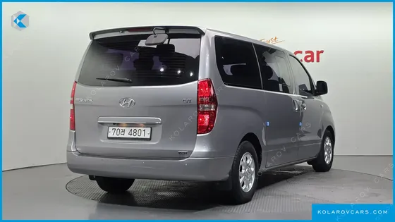 HYUNDAI STAREX 11-SEATER WAGON