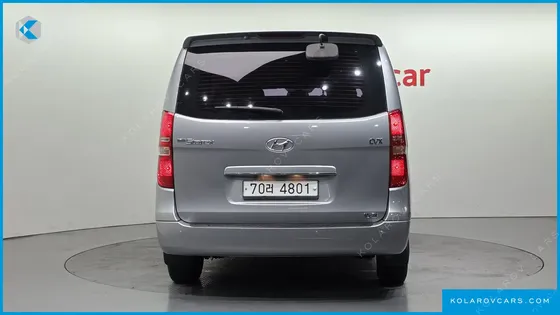 HYUNDAI STAREX 11-SEATER WAGON