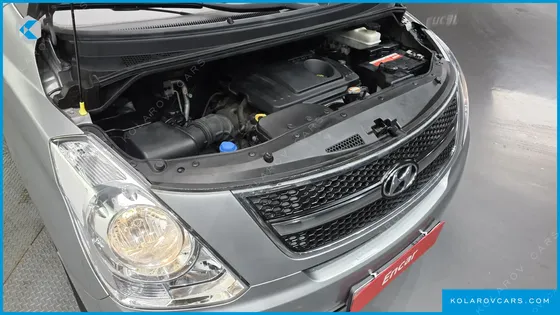 HYUNDAI STAREX 11-SEATER WAGON