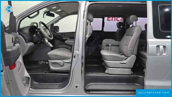 HYUNDAI STAREX 11-SEATER WAGON