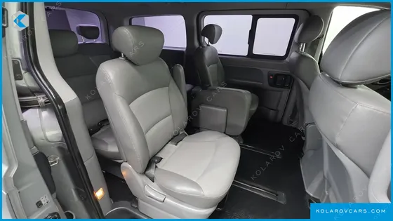 HYUNDAI STAREX 11-SEATER WAGON